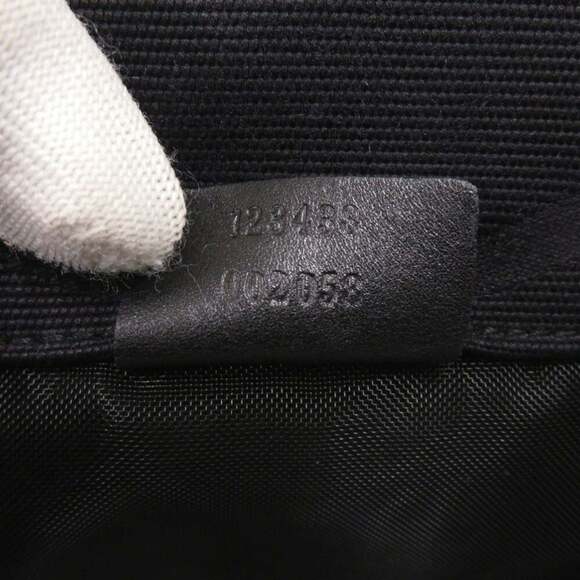 GUCCI Black Canvas Shoulder Bag - Picture 9 of 9